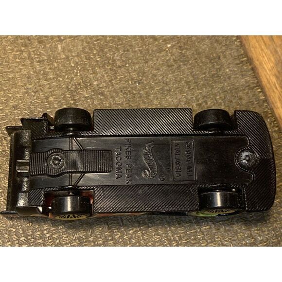 Hot Wheels Lot Of 6 Ferrari/Fire Crew/Corvette/Tacoma/El Camino/Ford coupe - Picture 13 of 16